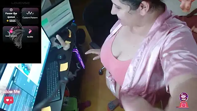 Snapshot of EMILY-NESSA chatting on 7, 3, 2025 EMILY-NESSA online show from 7, 3, 2025