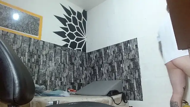 Snapshot of stripnolimits chatting on 23, 2, 2026 stripnolimits online show from 23, 2, 2026