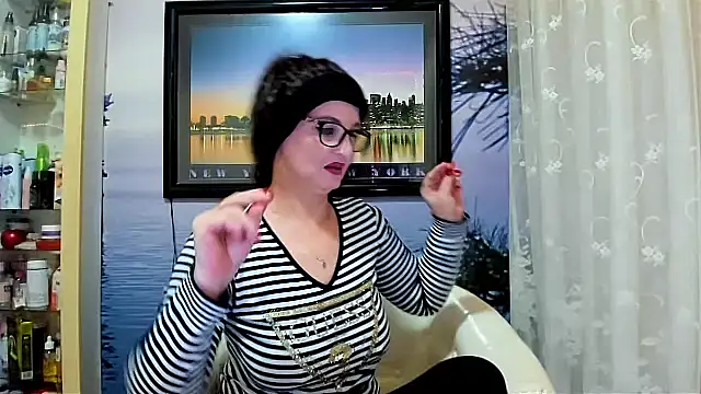 Snapshot of Mature4you44 chatting on 15, 2, 2025 Mature4you44 online show from 15, 2, 2025