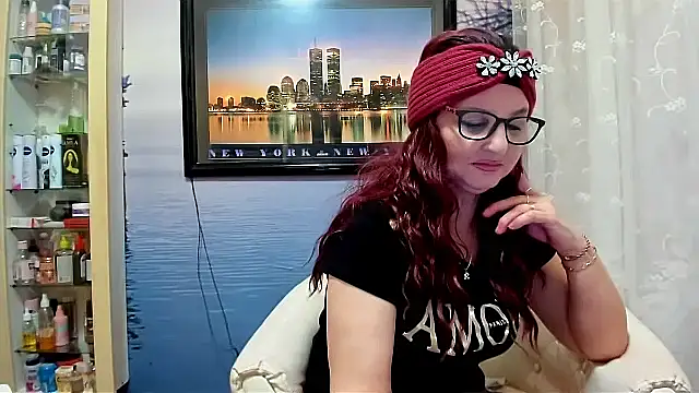 Snapshot of Mature4you44 chatting on 7, 3, 2025 Mature4you44 online show from 7, 3, 2025