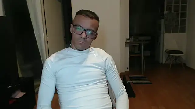 guachin hunk online show from 10, 4, 2026