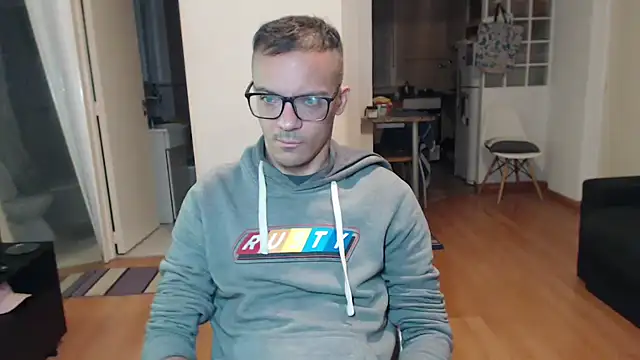 guachin hunk online show from 12, 4, 2026