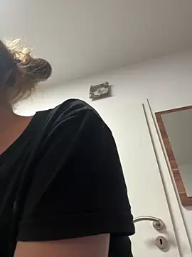 LadyChantale online show from 19, 5, 2026