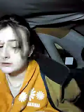 Snowbunnycake 131 online show from 4, 12, 2024