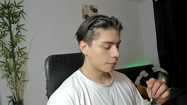 Giordano Russo online show from 3, 2, 2025