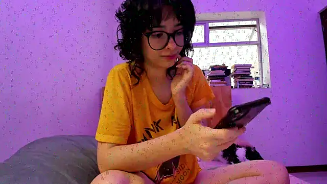 Snapshot of _Lunnaa_ chatting on 14, 9, 2025 Lunnaa online show from 14, 9, 2025