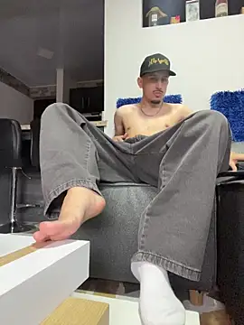 Snapshot of Pablo_Grays chatting on 15, 11, 2025 Pablo Grays online show from 15, 11, 2025