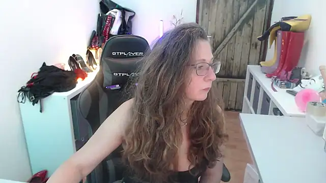 GeilesLuder75 online show from 10, 4, 2026