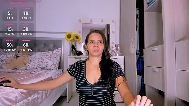 sharonDulce online show from 18, 12, 2025