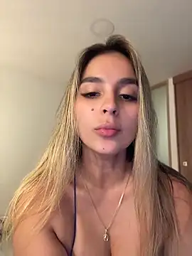 Snapshot of oriana_zoeee chatting on 14, 7, 2026 oriana zoeee online show from 14, 7, 2026
