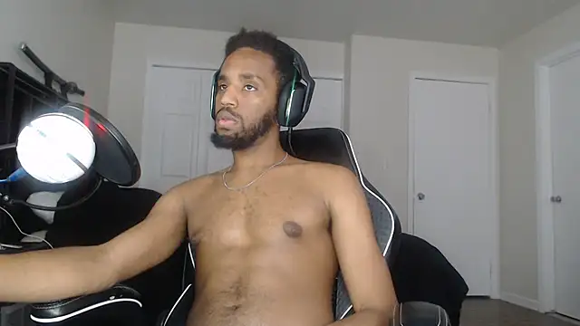 Snapshot of ChrisVacher chatting on 8, 3, 2026 ChrisVacher online show from 8, 3, 2026