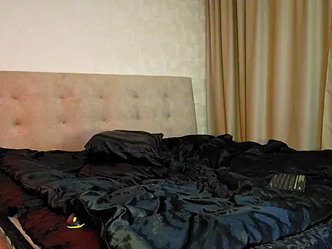 -Yummybabes- online show from 5, 12, 2025