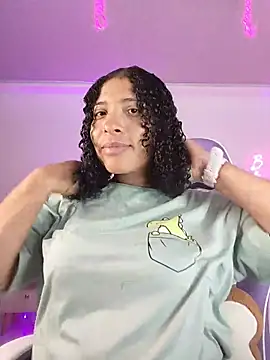 Snapshot of DannaBerry chatting on 5, 12, 2025 DannaBerry online show from 5, 12, 2025