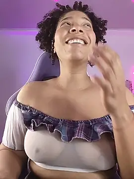 Snapshot of DannaBerry chatting on 6, 1, 2026 DannaBerry online show from 6, 1, 2026