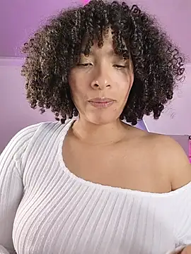 Snapshot of DannaBerry chatting on 6, 2, 2026 DannaBerry online show from 6, 2, 2026