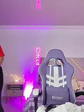 Snapshot of DannaBerry chatting on 19, 2, 2026 DannaBerry online show from 19, 2, 2026