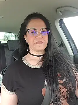 x  KHALEESI  x online show from 18, 3, 2026