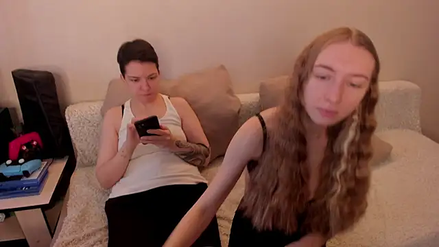 secret dreams   online show from 13, 2, 2025