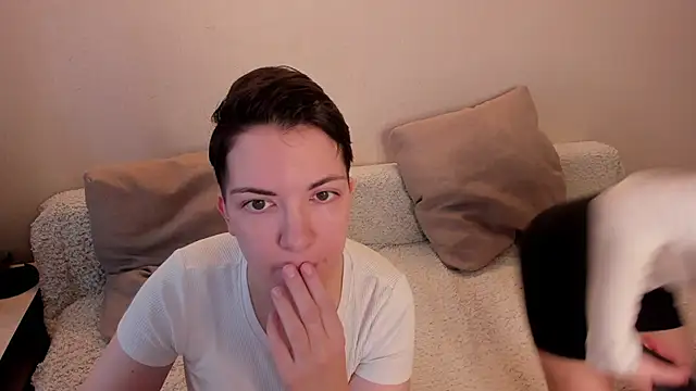 secret dreams   online show from 23, 2, 2025