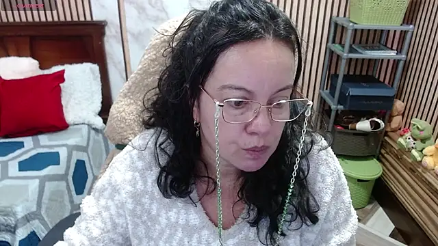 Sonialorens  online show from 11, 3, 2026