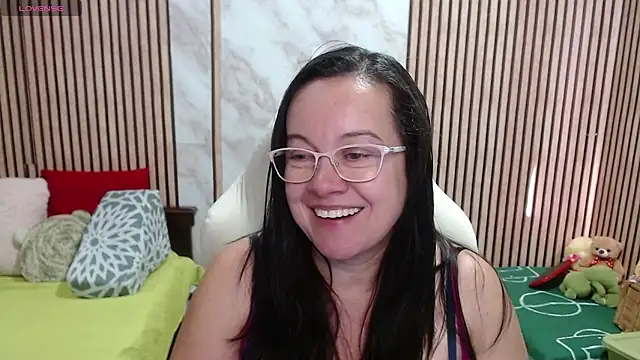 Sonialorens  online show from 21, 7, 2026