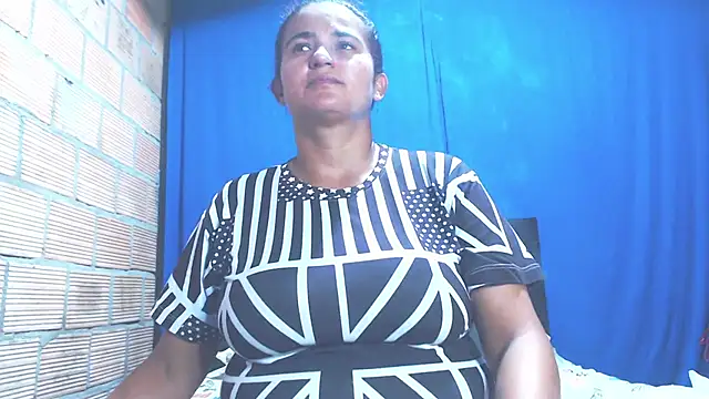 Snapshot of isabella_dirty69 chatting on 4, 3, 2025 isabella dirty69 online show from 4, 3, 2025