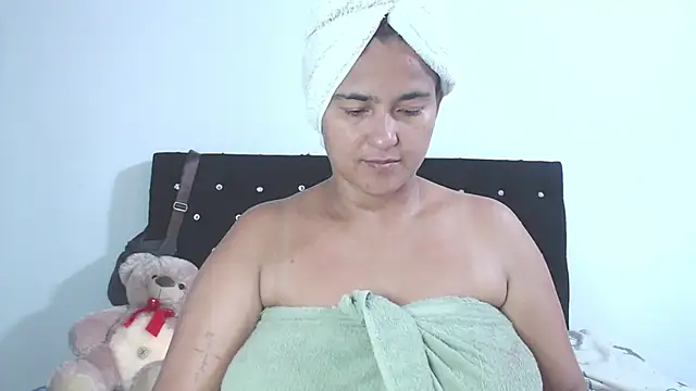 Snapshot of isabella_dirty69 chatting on 7, 4, 2026 isabella dirty69 online show from 7, 4, 2026