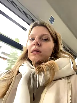 MaryHiggins online show from 26, 9, 2025