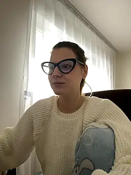 MaryHiggins online show from 16, 10, 2025