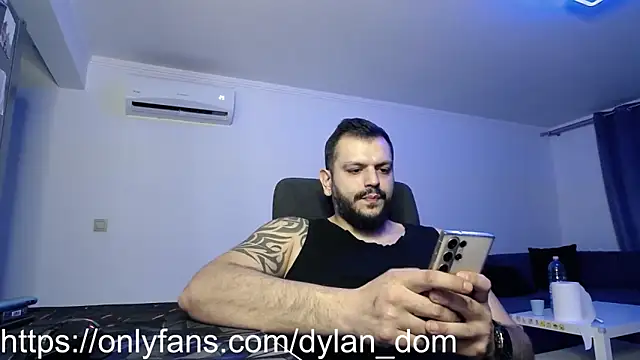 dyllan dom  online show from 12, 3, 2026