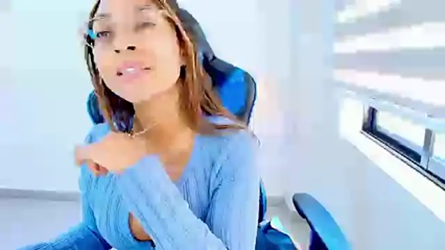 sophiax-x online show from 20, 5, 2026