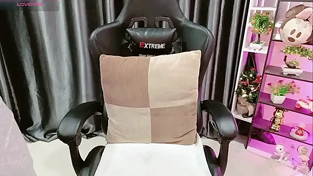 Yuki-yio online show from 6, 2, 2026