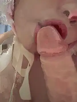 Snapshot of seraphine23 chatting on 22, 2, 2025 seraphine23 online show from 22, 2, 2025