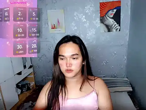 Snapshot of MoaningKylie chatting on 17, 10, 2025 MoaningKylie online show from 17, 10, 2025