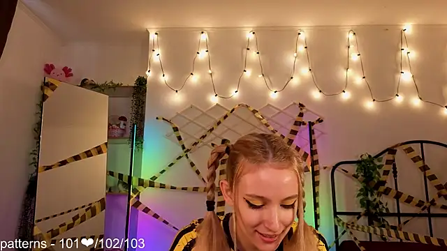 Snapshot of berrry_girl chatting on 31, 5, 2026 berrry girl online show from 31, 5, 2026