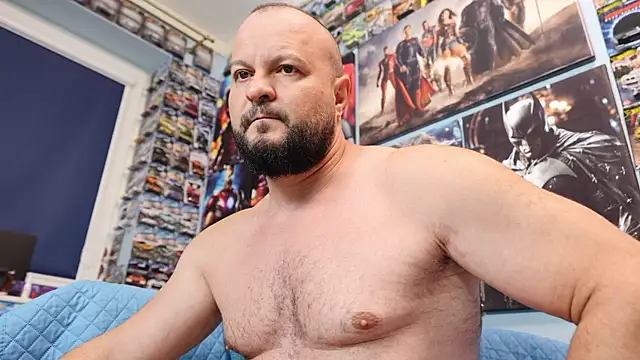 Snapshot of Muscle_Bear chatting on 15, 6, 2026 Muscle Bear online show from 15, 6, 2026