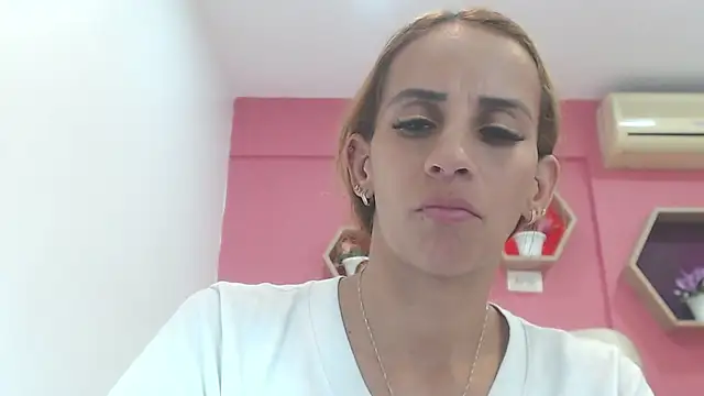 Snapshot of Amber_Moore chatting on 14, 2, 2025 Amber Moore online show from 14, 2, 2025