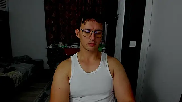 sexxymuscles4u online show from 13, 10, 2025