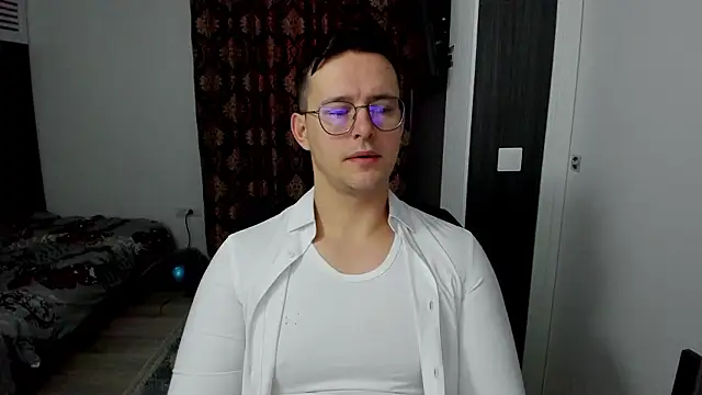 sexxymuscles4u online show from 9, 2, 2026