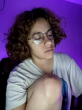 EmmaMelissa0521 online show from 8, 1, 2025