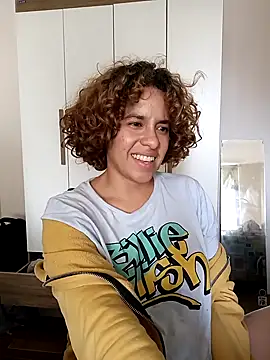 EmmaMelissa0521 online show from 5, 2, 2025