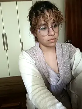 EmmaMelissa0521 online show from 5, 3, 2025