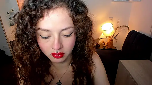 Snapshot of Cassandra_Caiin chatting on 7, 5, 2026 Cassandra Caiin online show from 7, 5, 2026
