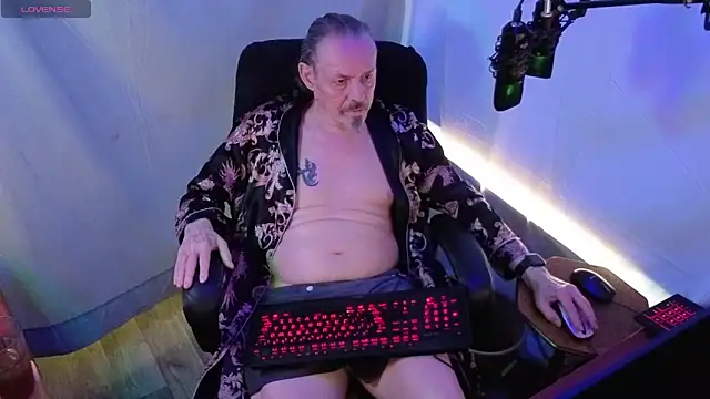 Snapshot of Richy__Rich_ chatting on 19, 6, 2026 Richy Rich online show from 19, 6, 2026