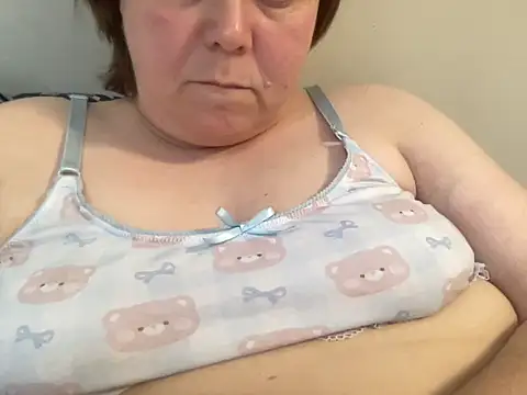 Snapshot of ParisNova chatting on 9, 2, 2025 ParisNova online show from 9, 2, 2025