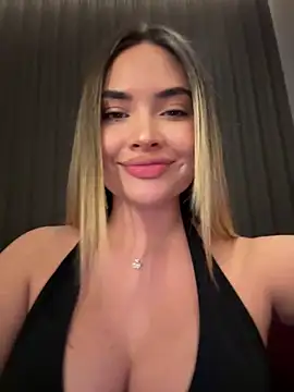 AnaCarrera online show from 17, 11, 2025