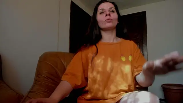 Snapshot of EasyAcee chatting on 6, 3, 2025 EasyAcee online show from 6, 3, 2025