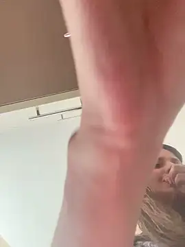 Flossy Vettie online show from 29, 9, 2025