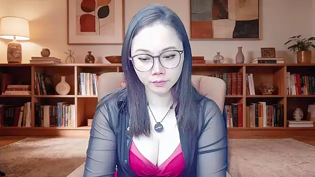 Giuliam online show from 5, 4, 2026