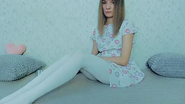 YourCaramel online show from 18, 2, 2025